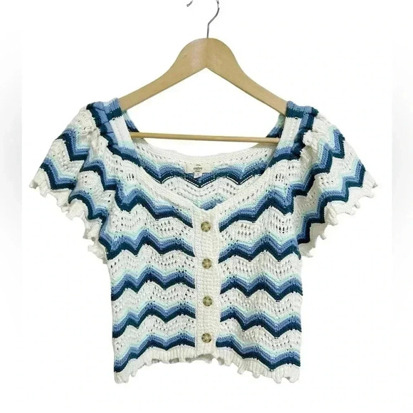 Entro Ivory and Cornflower Chevron Crochet Knit Bohemian Top Size M - Picture 3 of 10